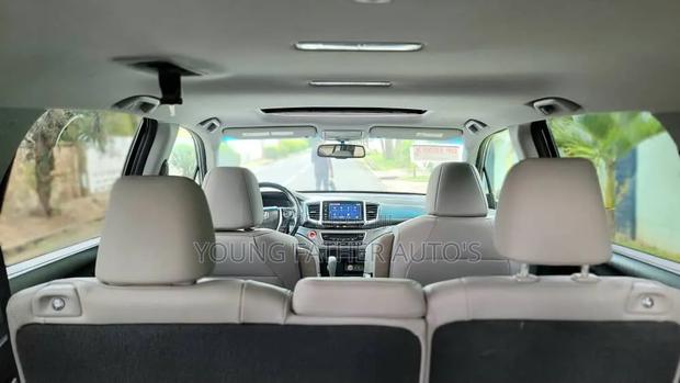 Honda Pilot EX 4dr SUV 4WD (3.5L 6cyl 5A) 2017 Gray