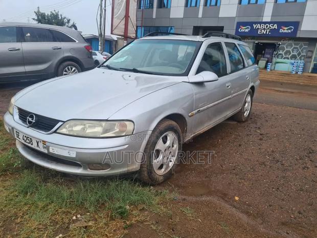 Opel Astra 1.4 2000 Silver