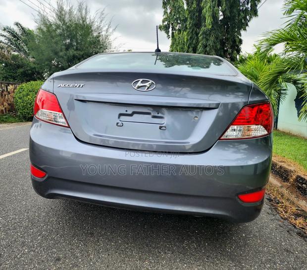Hyundai Accent GLS 4dr Sedan (1.6L 4cyl 6A) 2014 Gray