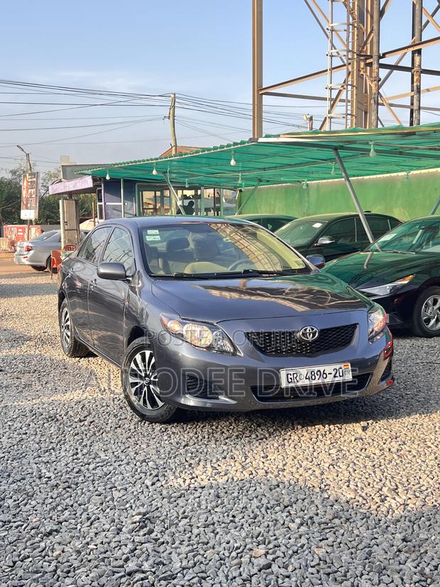 Toyota Corolla 2009 Gray