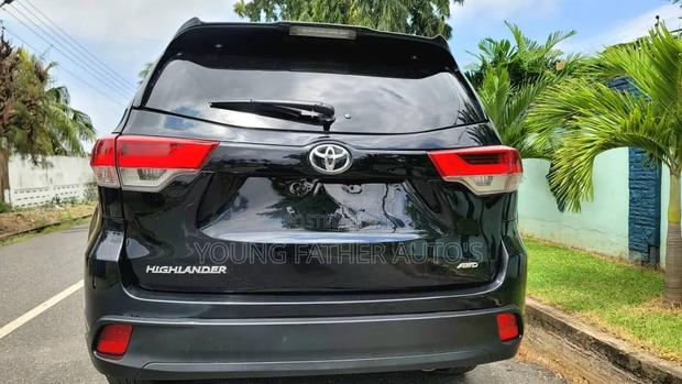 Toyota Highlander XLE 2019 Black
