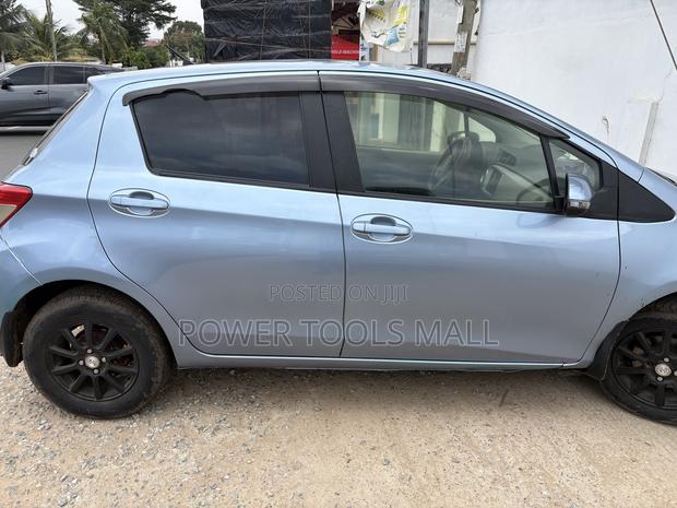 Toyota Vitz 2012 Blue
