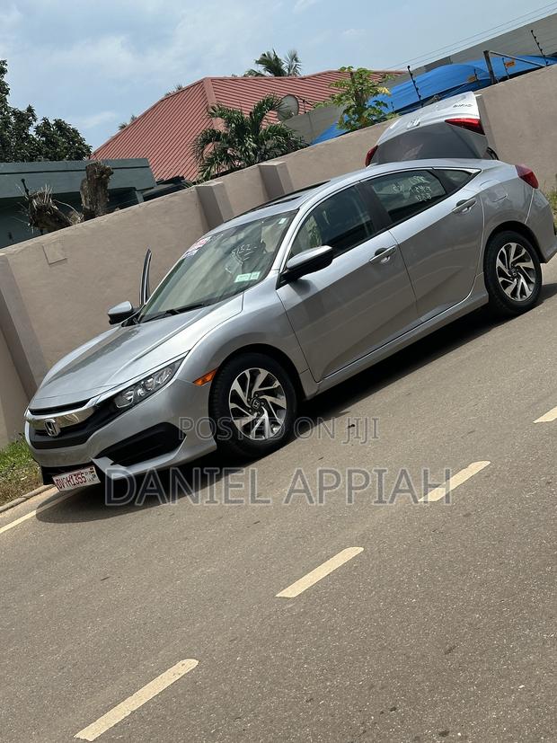 Honda Civic EX Sedan 2018 Silver