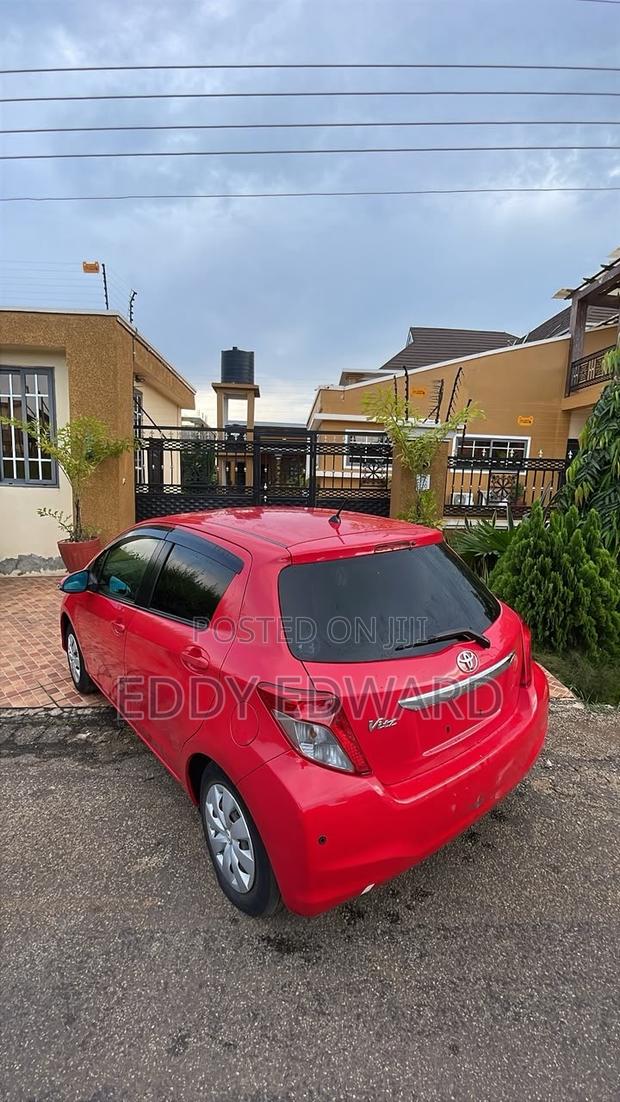 Toyota Vitz 2013 Red