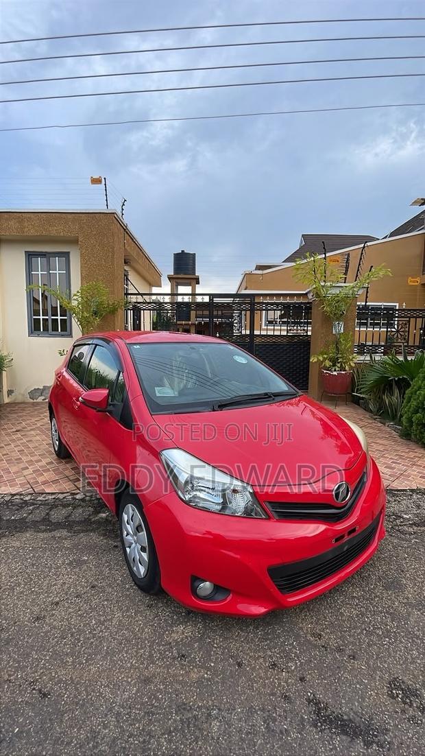Toyota Vitz 2013 Red