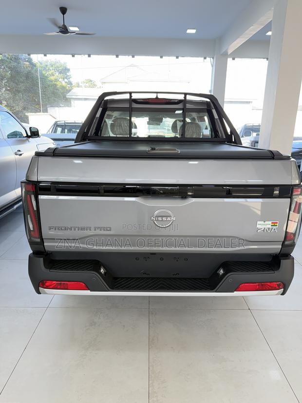 New Nissan Frontier 2026 Gold