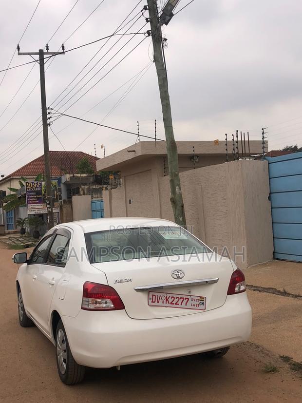 Toyota Belta 2011 White