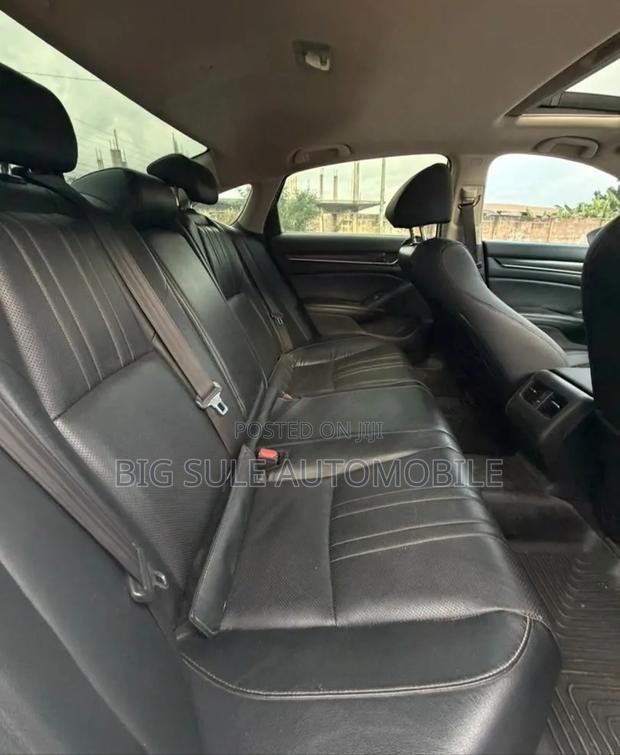 Honda Accord Sport (1.5L 4cyl Turbo CVT) 2019 White