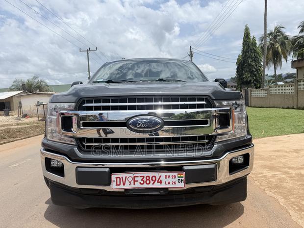 Ford F-150 XLT 4x2 SuperCrew Cab Styleside 6.5 ft. box 157 in. WB 2018