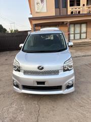 Toyota Voxy V 4WD 8-Seater 2011 Silver for sale