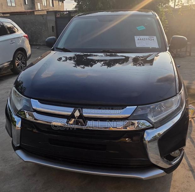 Mitsubishi Outlander 2016 Blue