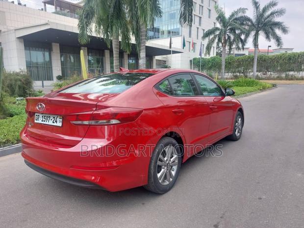 Hyundai Elantra 2017 Red