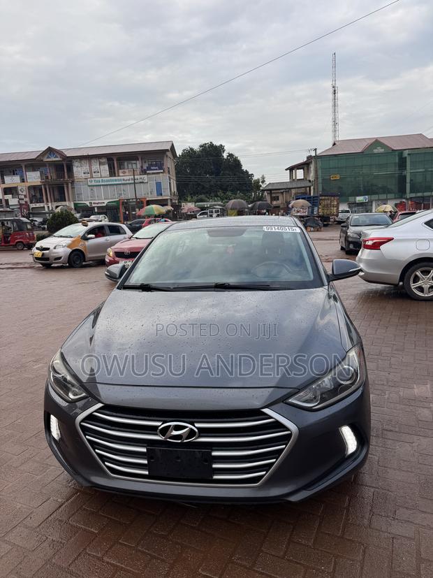 Hyundai Elantra 2018 Gray