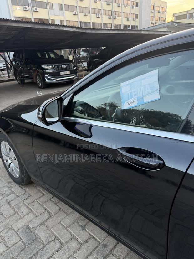 Mercedes-Benz 200E 2019 Black