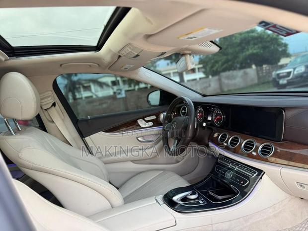 Mercedes-Benz E300 4Matic AWD Sedan (2.0L 4cyl 9A) 2017 Black