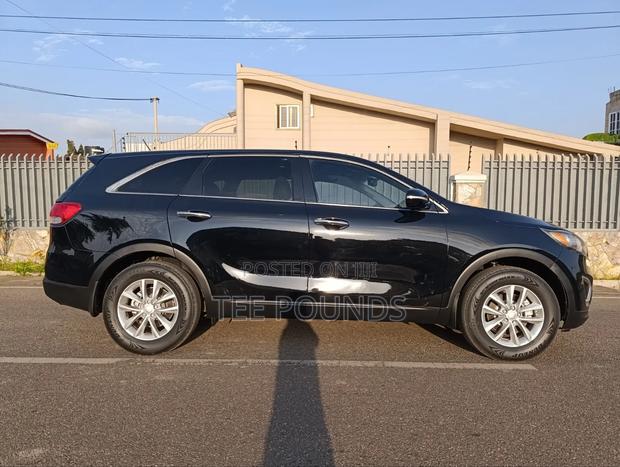 Kia Sorento 4dr SUV 2016 Black