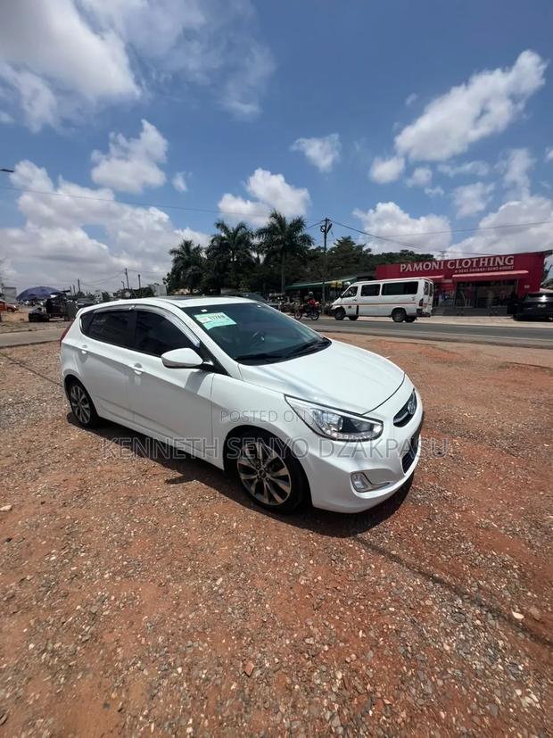Hyundai Accent 2016 White