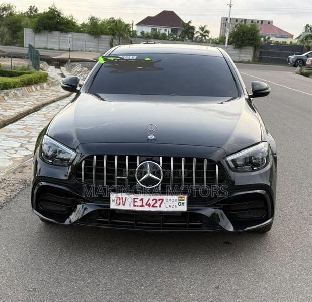 Mercedes-Benz E300 4Matic AWD Sedan (2.0L 4cyl 9A) 2017 Black