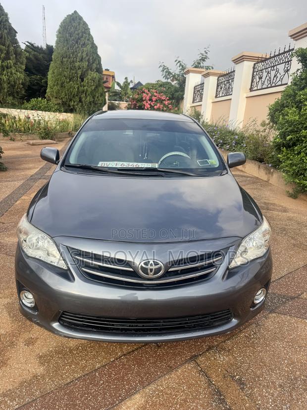 Toyota Corolla 2013 Gray