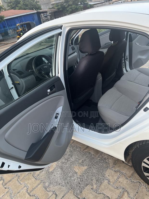 Hyundai Accent SE Sedan 2016 White
