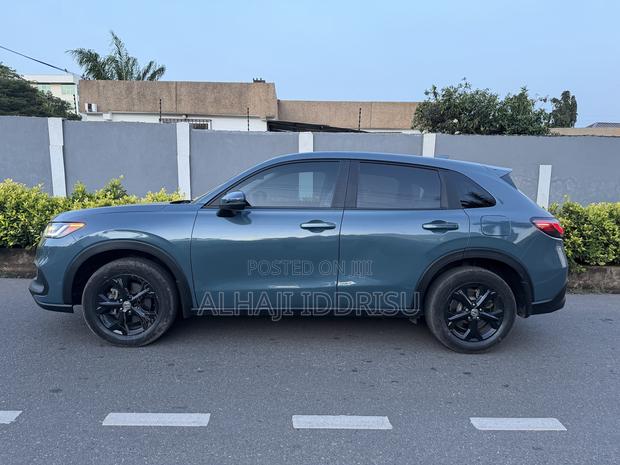 Honda HR-V LX AWD 2026 Gray