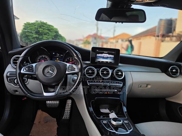 Mercedes-Benz C300 Base 4Matic Sedan AWD (2.0L 4cyl 7A) 2016 Gray