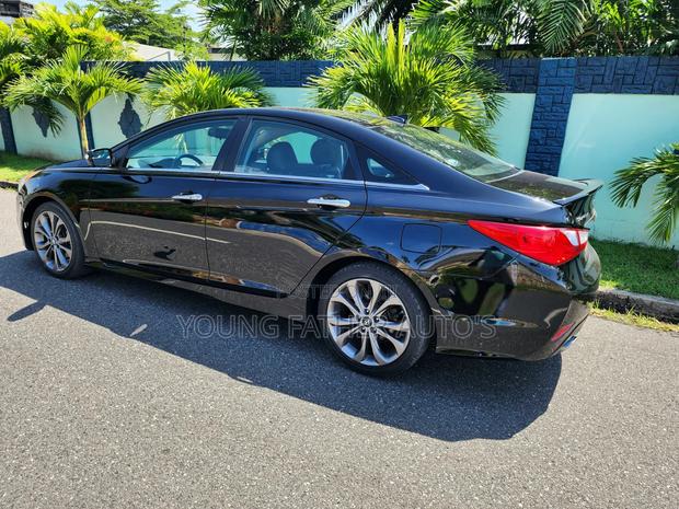 Hyundai Sonata SE 4dr Sedan (2.0L 4cyl Turbo 6A) 2014 Black