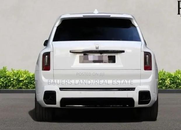 New Rolls-Royce Cullinan 2024 White