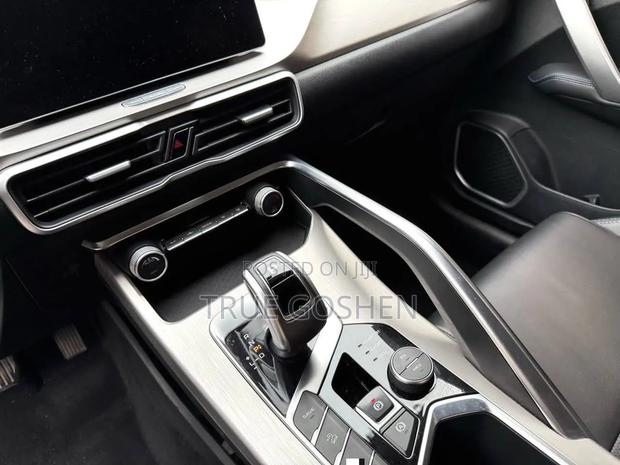 Geely Coolray 1.5 FWD 2023 Blue
