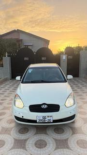 Hyundai Accent GLS Automatic 2010 White for sale