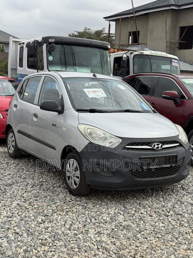 Hyundai I10 2012 Silver