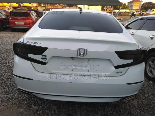 Honda Accord EX-L 2.0T 2018 White