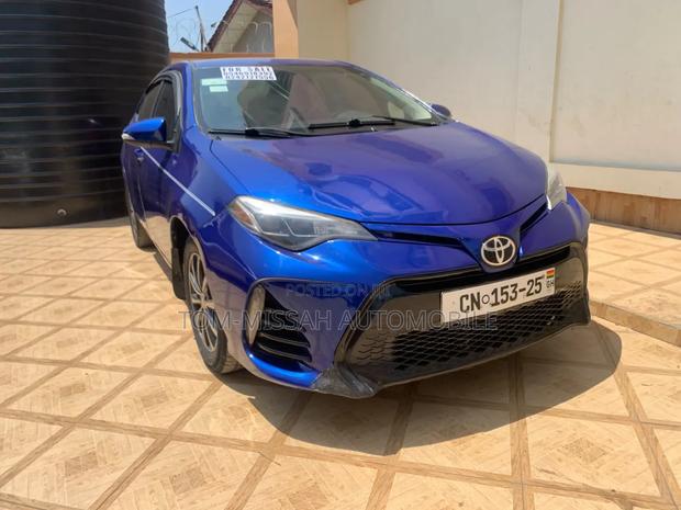Toyota Corolla LE 4dr Sedan (1.8L 4cyl CVT) 2015 Blue