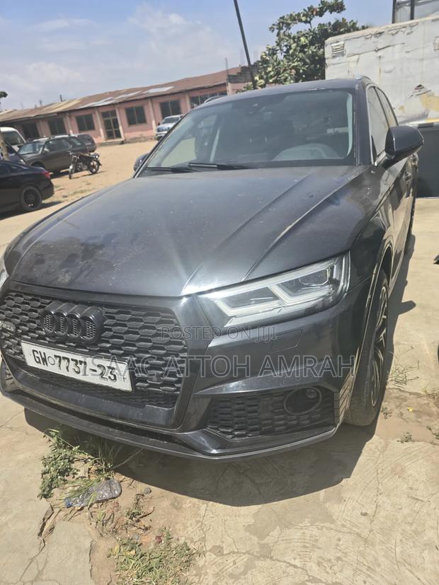 Audi Q5 2.0T Premium AWD quattro 2019 Black