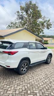 Toyota Fortuner 2.7 AWD 2019 White for sale