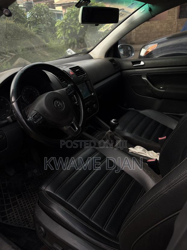 Volkswagen Golf 2004 Gray