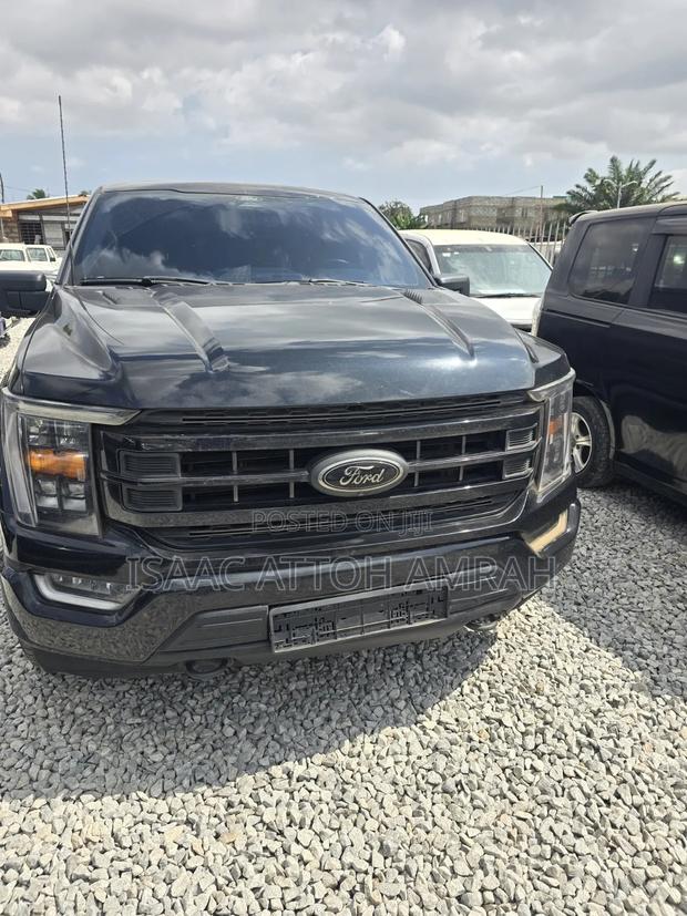Ford F-150 XLT 2022 Black