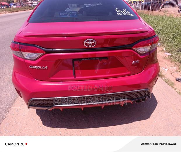 Toyota Corolla LE 2021 Red