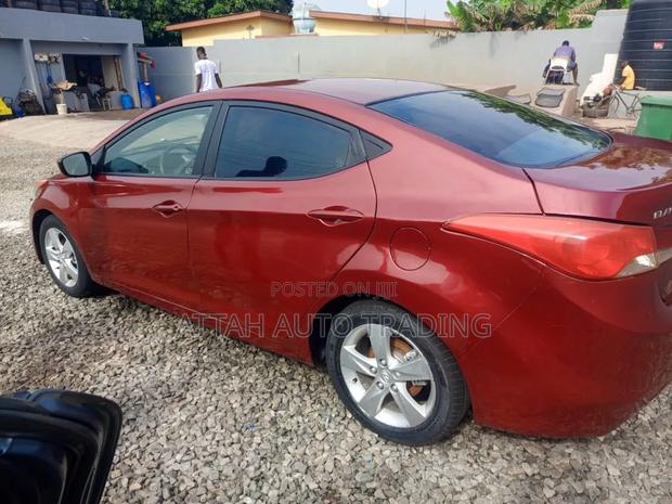 Hyundai Elantra 2015 Red