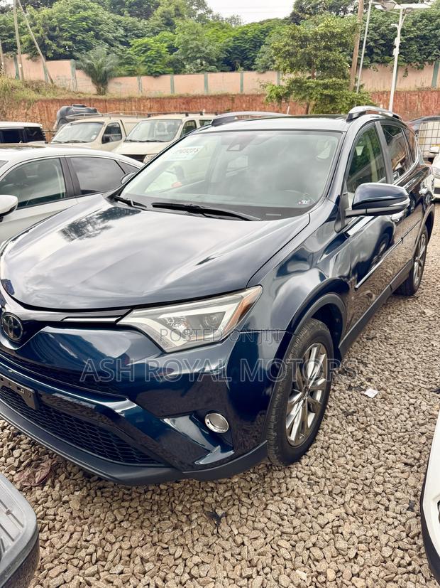 Toyota RAV4 Limited 4dr SUV AWD (2.5L 4cyl 6A) 2018 Blue