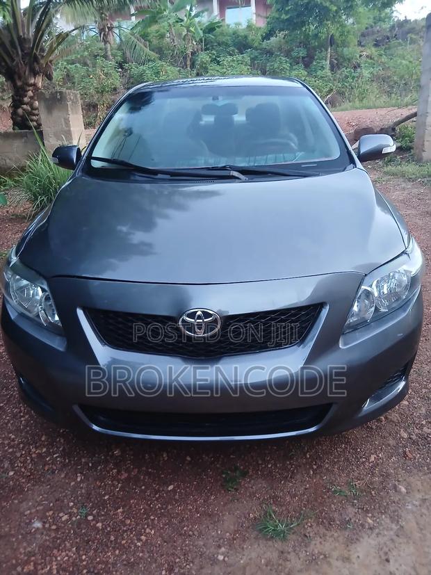 Toyota Corolla LE 4dr Sedan (1.8L 4 cyl 4A) 2009 Gray