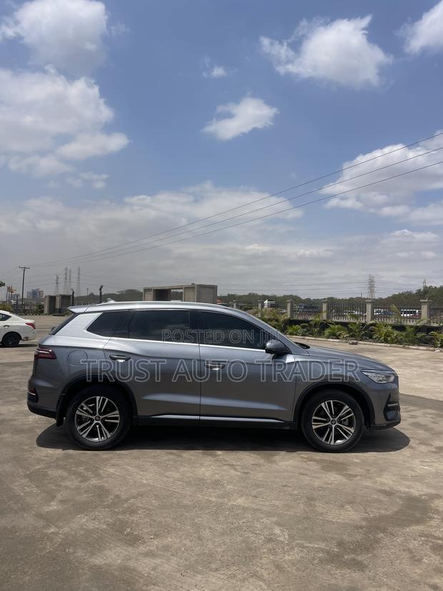 BYD Song Pro DM-i 2023 Gray