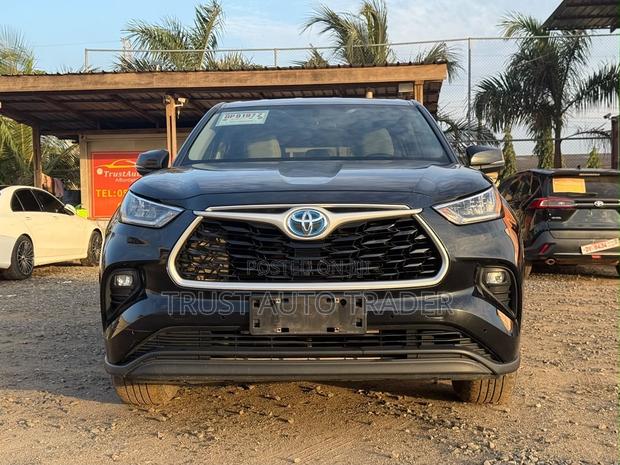 Toyota Highlander 2023 Black