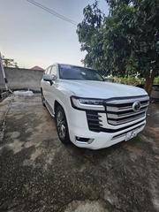 Toyota Land Cruiser LC300 2023 White for sale