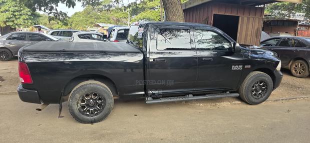 Dodge RAM 1500 5.7 Petrol AWD 2017 Black