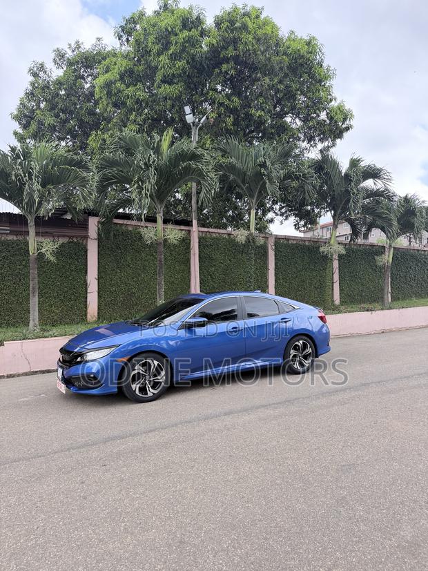 Honda Civic 2018 Blue
