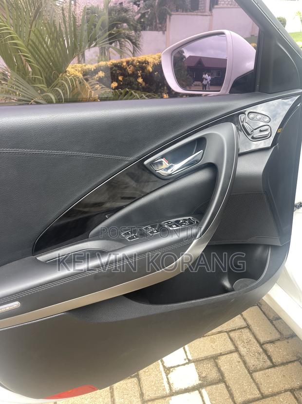 Hyundai Grandeur 2016 White