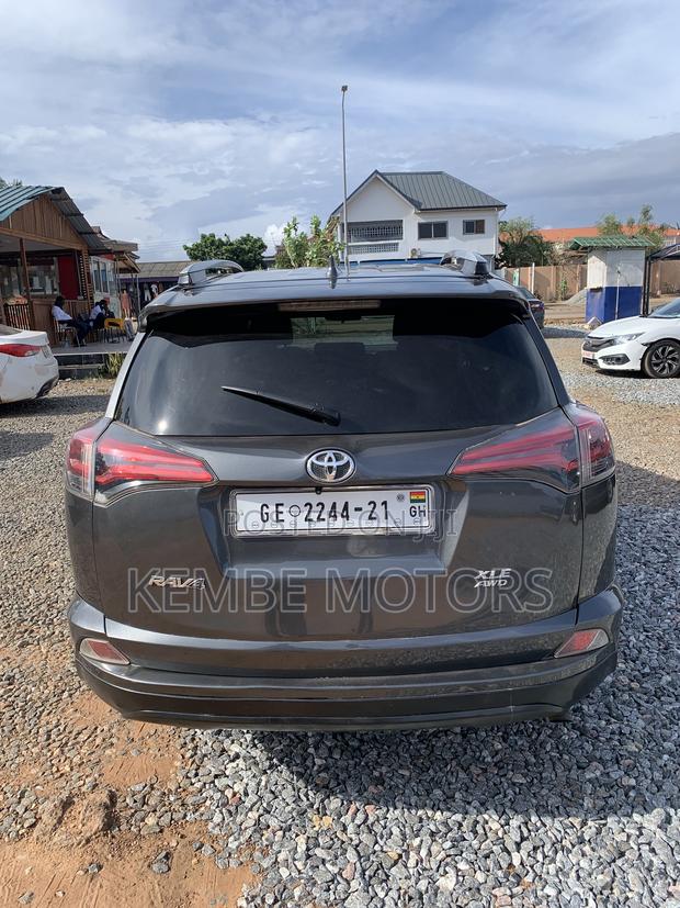 Toyota RAV4 2018 Gray
