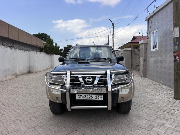 Nissan Patrol 2008 Green