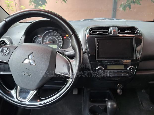Mitsubishi Attrage 2016 Silver
